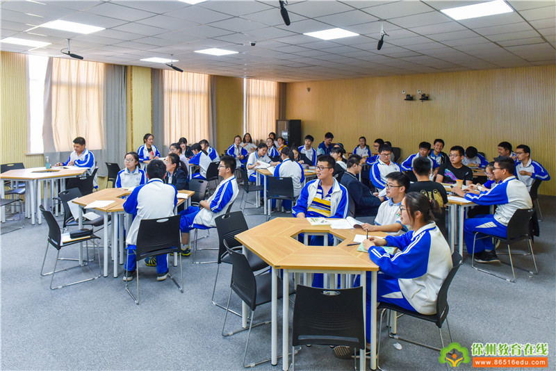 徐州市第三十五中學“鐵·道”文化課程基地校本課程正式開講
